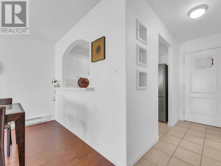 101-5500 Lynas Lane, Richmond, BC, V7C 5R5 - 18