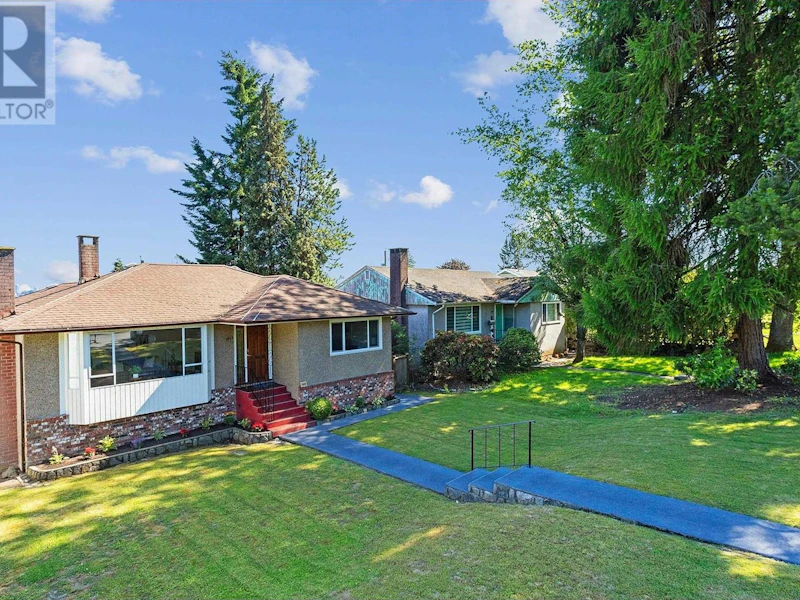 1041 Calverhall Street, North Vancouver BC V7L 1Y4