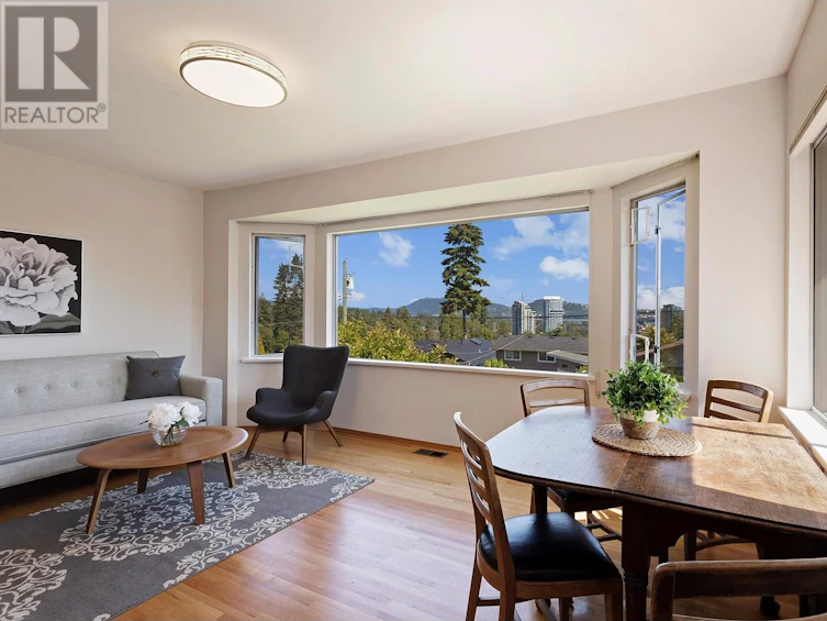 1041 Calverhall Street, North Vancouver, BC, V7L 1Y4 - 10