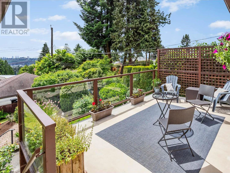 1041 Calverhall Street, North Vancouver, BC, V7L 1Y4 - 19