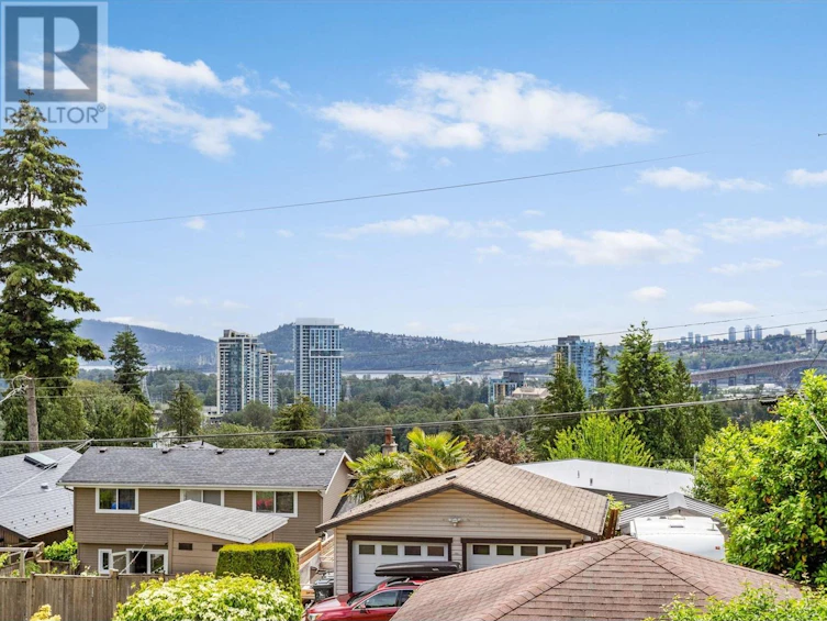 1041 Calverhall Street, North Vancouver, BC, V7L 1Y4 - 22