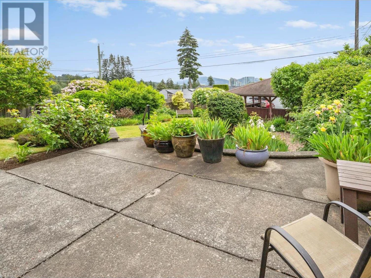 1041 Calverhall Street, North Vancouver, BC, V7L 1Y4 - 29