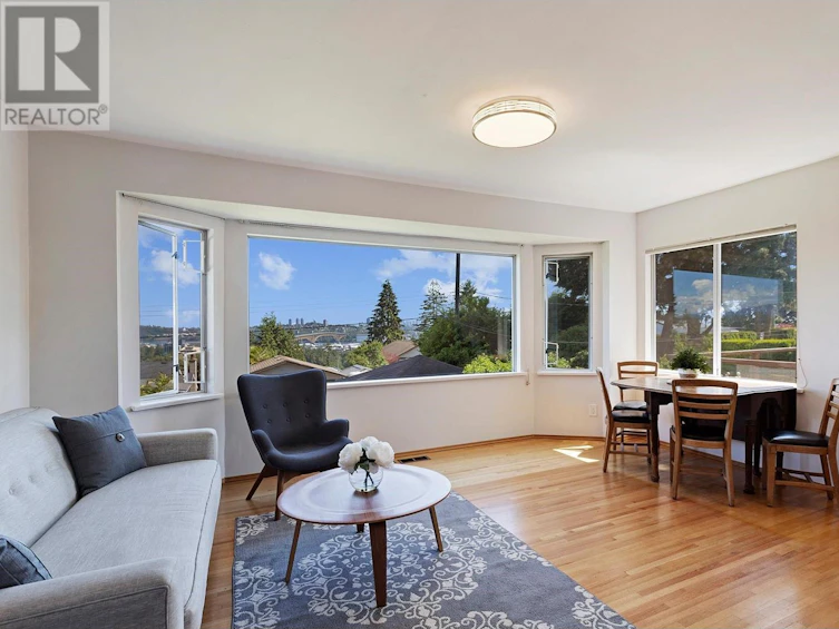 1041 Calverhall Street, North Vancouver, BC, V7L 1Y4 - 9