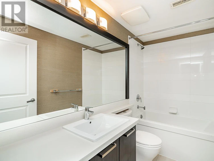 3183 East Kent Avenue North Avenue, Vancouver, BC, V5S 4Y1 - 34