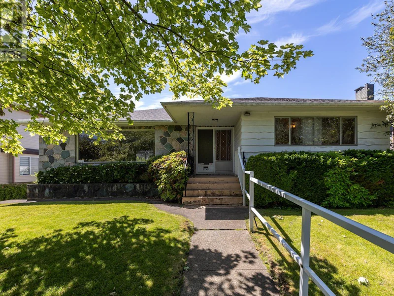 6749 Tisdall Street, Vancouver BC V6P 3M5