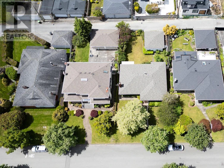 6749 Tisdall Street, Vancouver, BC, V6P 3M5 - 16