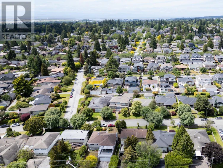 6749 Tisdall Street, Vancouver, BC, V6P 3M5 - 21