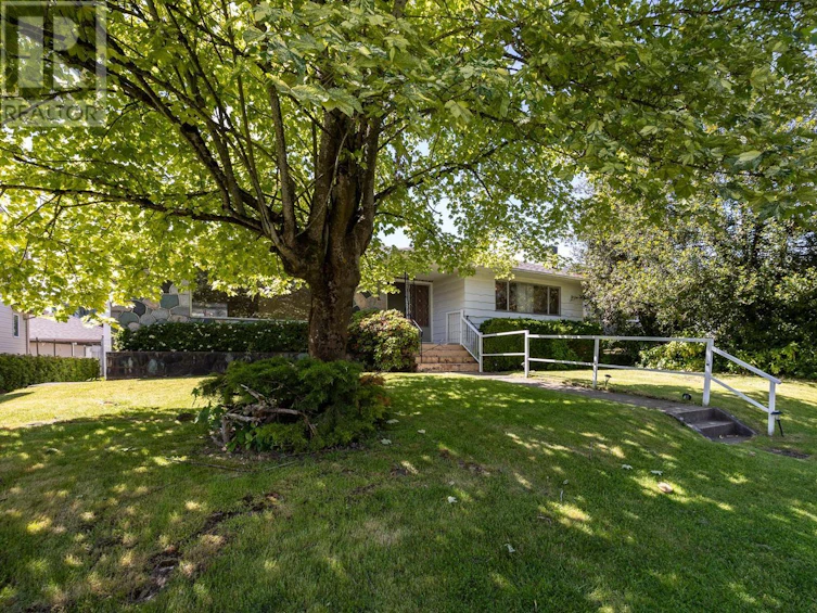 6749 Tisdall Street, Vancouver, BC, V6P 3M5 - 3