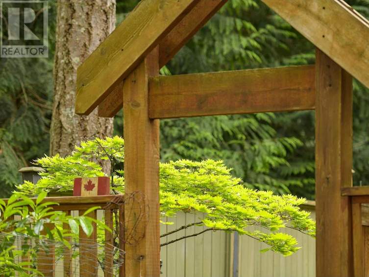 565 Lapin Road, Mayne Island, BC, V0N 2J1 - 40