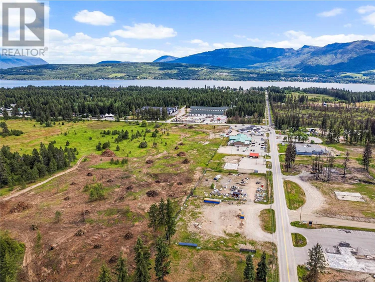 3853 Squilax Anglemont Road, Scotch Creek, BC, V0E 1M5 - 4