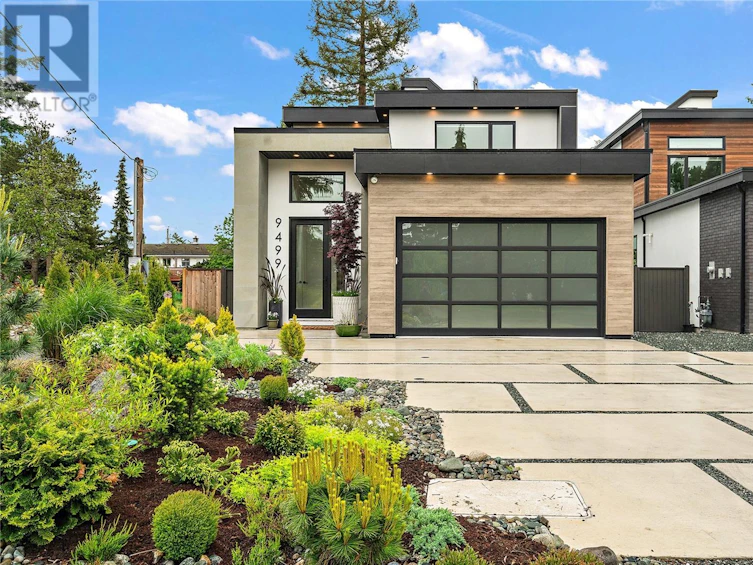 9499 Maryland Drive, Sidney, BC, V8L 2R7