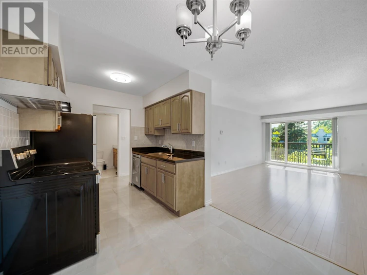 308-9857 Manchester Drive, Burnaby, BC, V3N 4P5 - 7