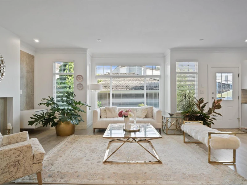 1 - 231 W 17th Street, North Vancouver BC V7M 1V7