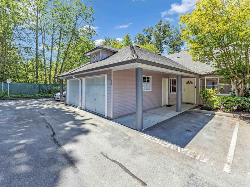 37 - 9088 Holt Road, Surrey BC V3V 4H3