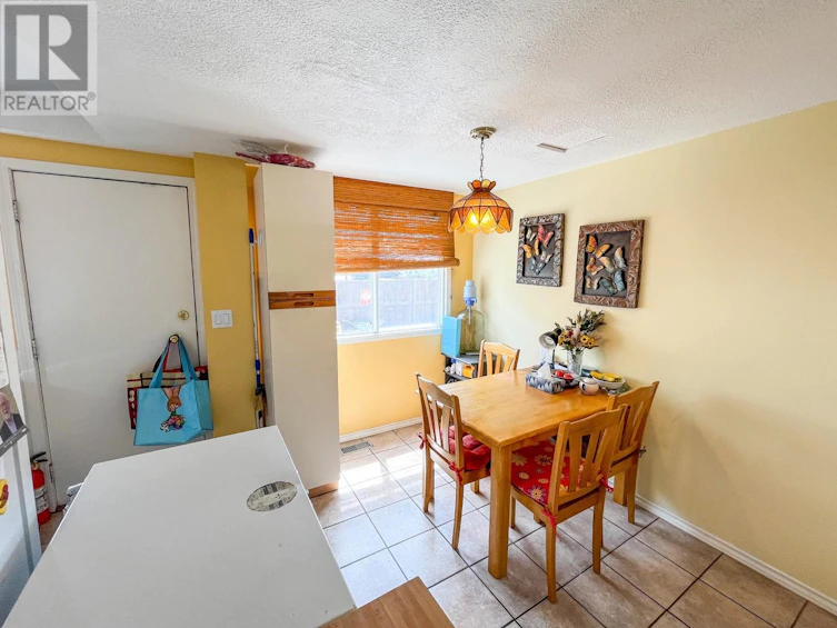 594 Nelson Avenue, Penticton, BC, V2A 2L2 - 4