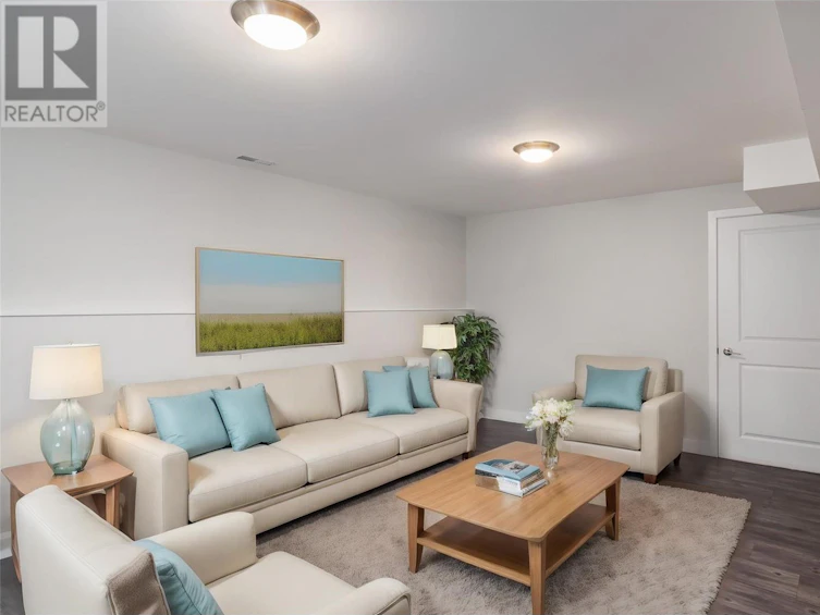 2047 Richter Street, Kelowna, BC, V1Y 2N4 - 13