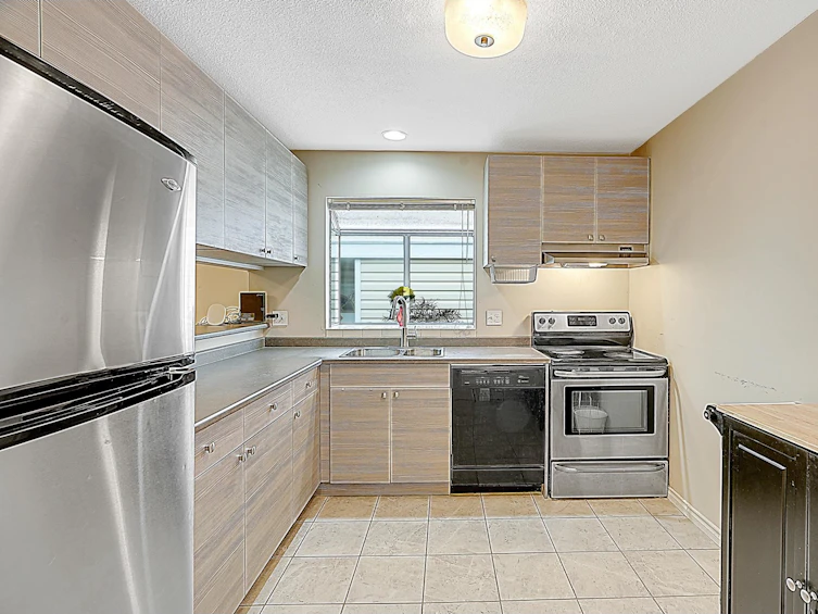 12251 92 Avenue, Surrey, BC, V3V 1G3 - 17