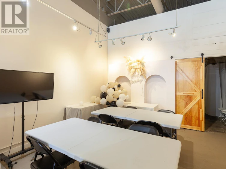 4360 Main Street, Vancouver, BC, V5V 3P9 - 10