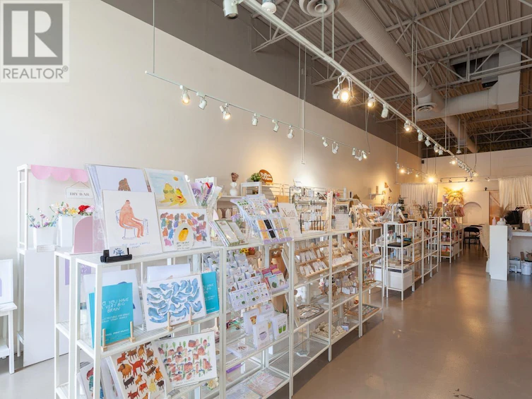 4360 Main Street, Vancouver, BC, V5V 3P9 - 6