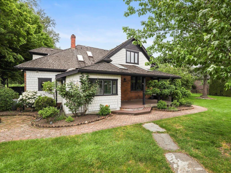 34884 Clayburn Road, Abbotsford, BC, V2S 7Y9 - 34