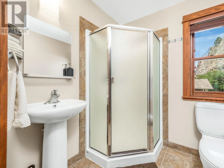 12-100 Kestrel Place, Vernon, BC, V1H 1T6 - 33
