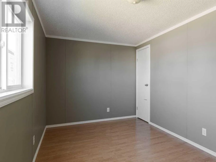 409 Harpe Way, Fort Mcmurray, AB, T9K 2L7 - 16