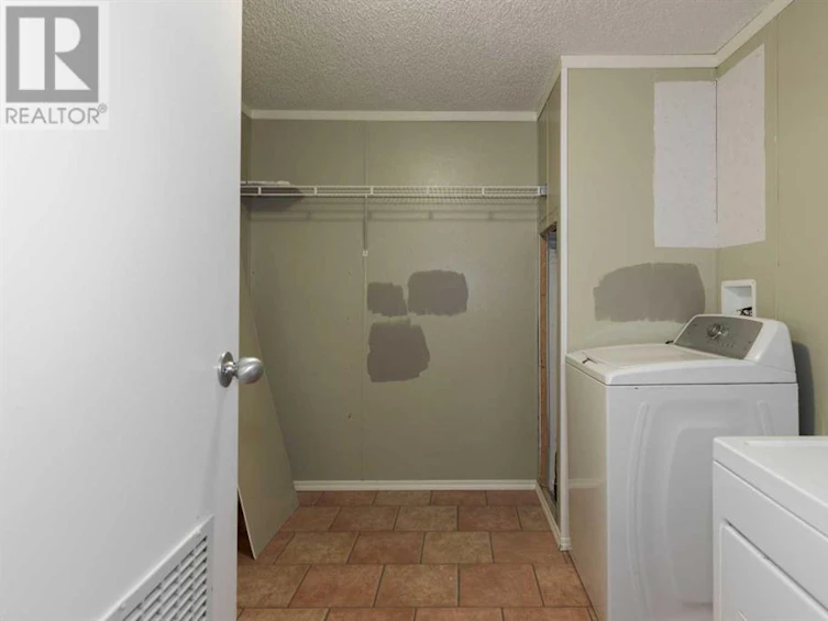 409 Harpe Way, Fort Mcmurray, AB, T9K 2L7 - 22