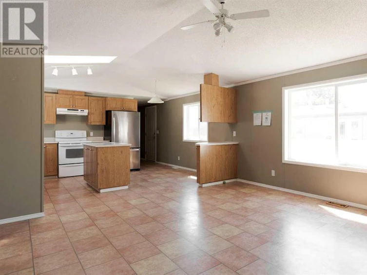 409 Harpe Way, Fort Mcmurray, AB, T9K 2L7 - 7