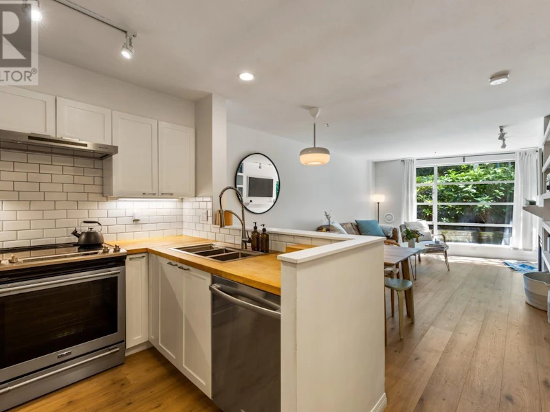 107 - 2575 W 4th Avenue, Vancouver BC V6K 1P5