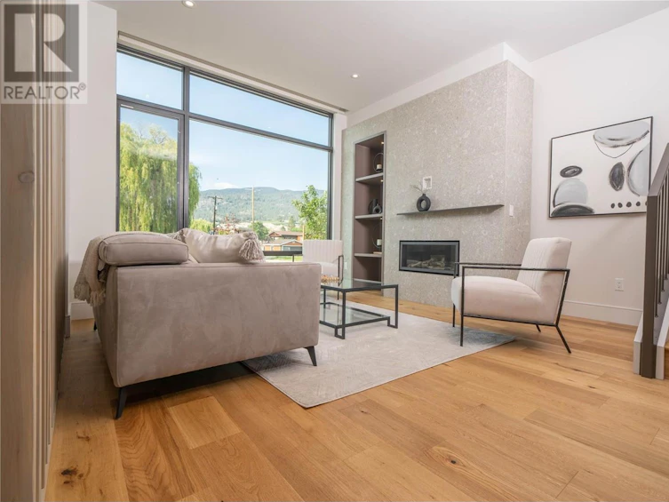 280 Anna Avenue, Naramata, BC, V0H 1N1 - 3