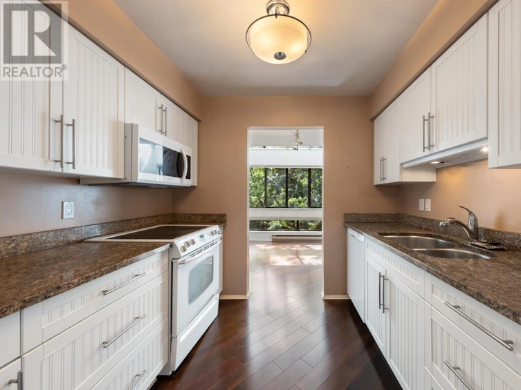 304-1299 West 7th Avenue, Vancouver, BC, V6H 1B7 - 12
