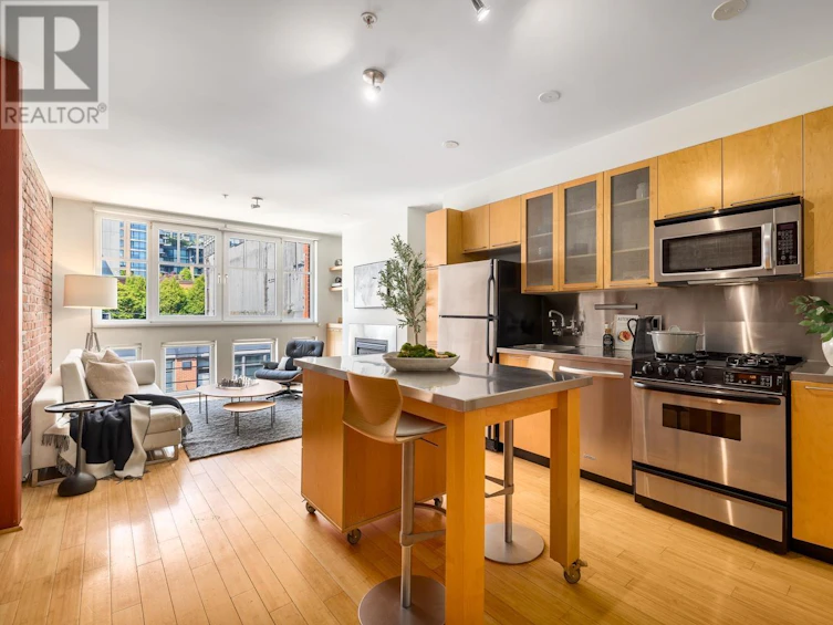 403-1072 Hamilton Street, Vancouver, BC, V6B 2R9 - 4