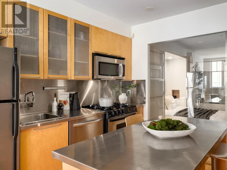 403-1072 Hamilton Street, Vancouver, BC, V6B 2R9 - 9