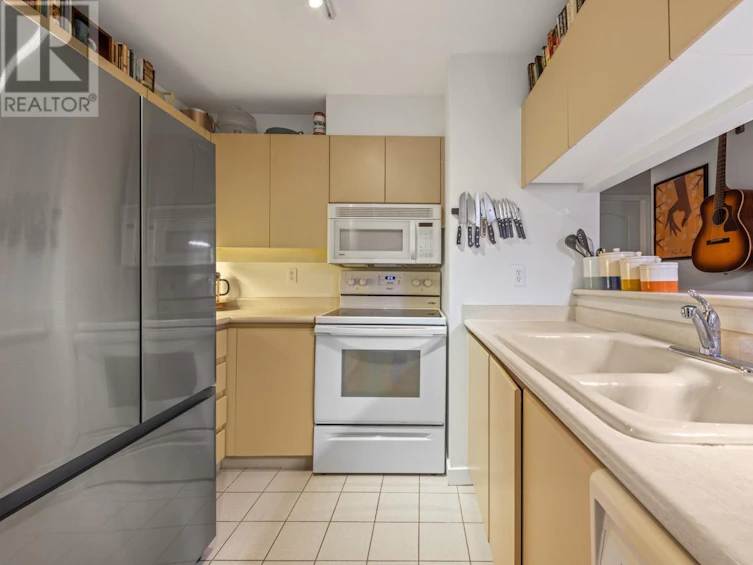 101-2621 Quebec Street, Vancouver, BC, V5T 3A6 - 11