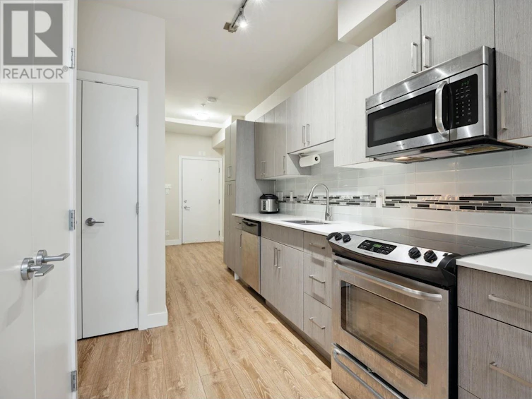 209-388 Kootenay Street, Vancouver, BC, V5K 0C5 - 3