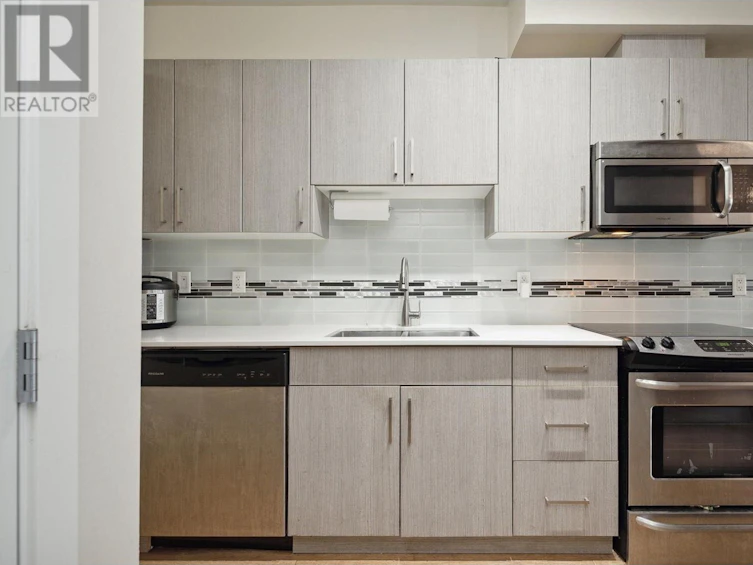 209-388 Kootenay Street, Vancouver, BC, V5K 0C5 - 5