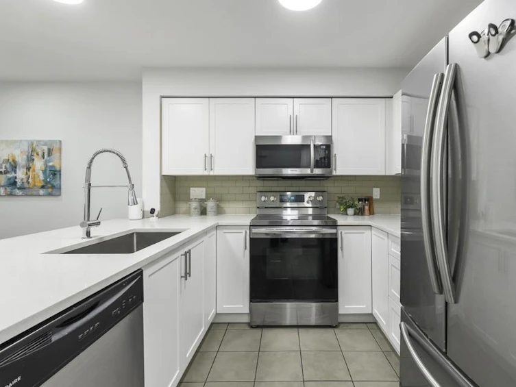 61-8638 159, Surrey, BC, V4N 5P7 - 12