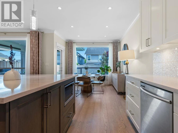 4560 Garry Street, Richmond, BC, V7E 2V3 - 9