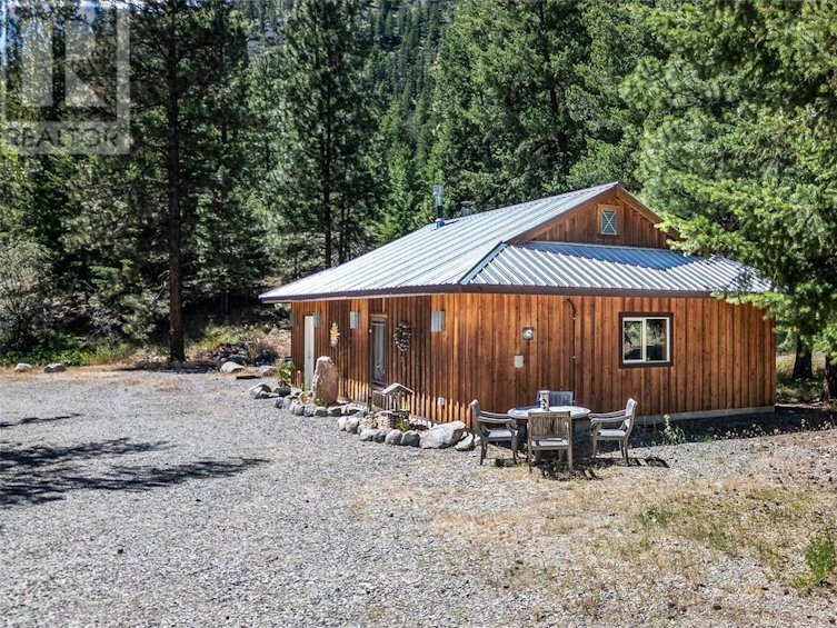 1084 Old Hedley Road, Princeton, BC, V0X 1W0 - 3