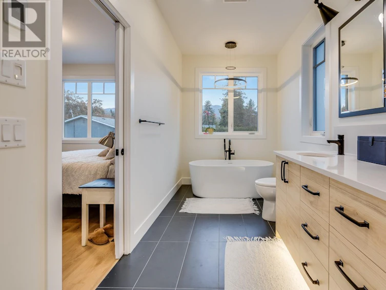 693 Balsam Road, Kelowna, BC, V1W 1C1 - 19