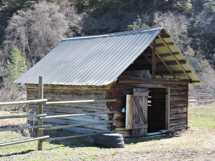 1660 Highway 3, Midway, BC, V0H 1M0 - 18