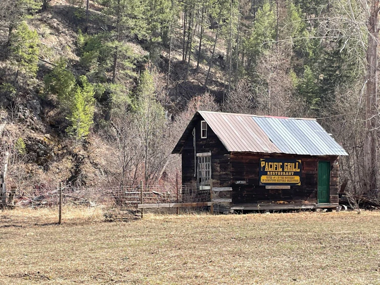 1660 Highway 3, Midway, BC, V0H 1M0 - 21