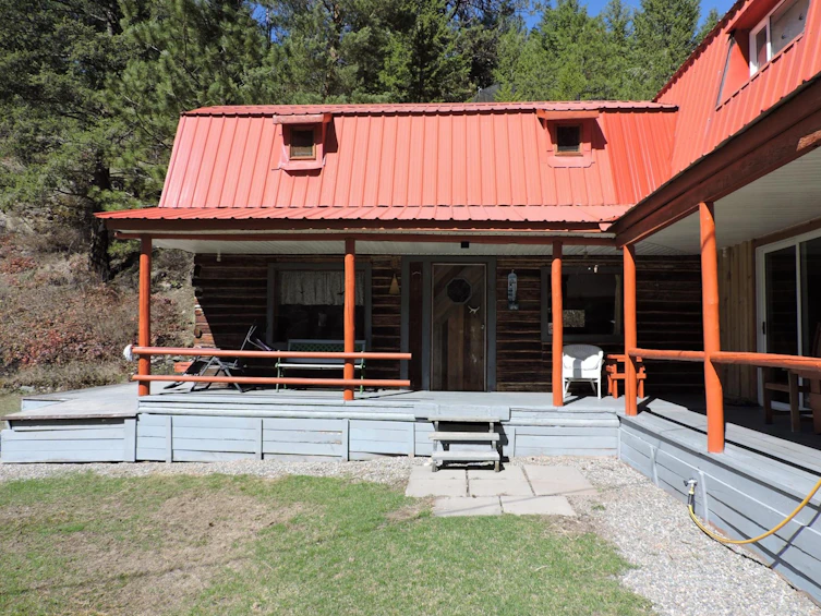 1660 Highway 3, Midway, BC, V0H 1M0 - 5