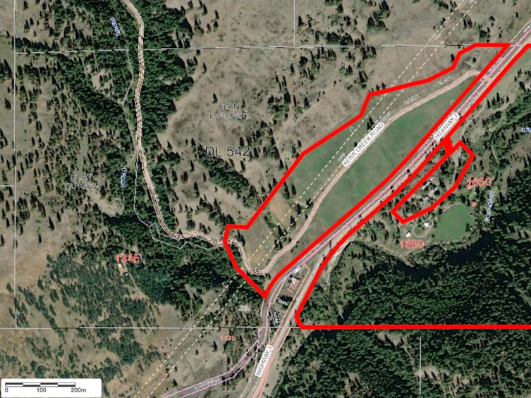 1660 Highway 3, Midway, BC, V0H 1M0 - 6