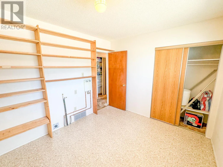 110 Mckeen Place, Penticton, BC, V2A 6W1 - 8