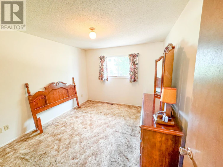 110 Mckeen Place, Penticton, BC, V2A 6W1 - 9