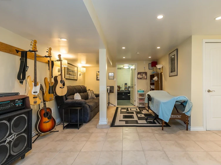 7796 Wren Street, Mission, BC, V2V 3C4 - 29