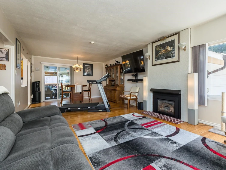 7796 Wren Street, Mission, BC, V2V 3C4 - 7