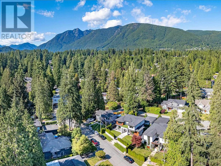 3602 Bluebonnet Road, North Vancouver, BC, V7R 4E1 - 39