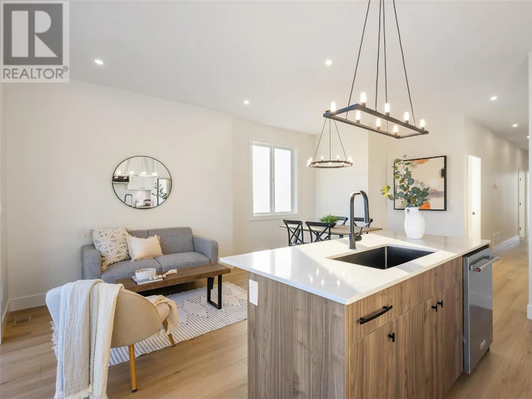 313 Chardonnay Avenue, Oliver, BC, V0H 1T4 - 9